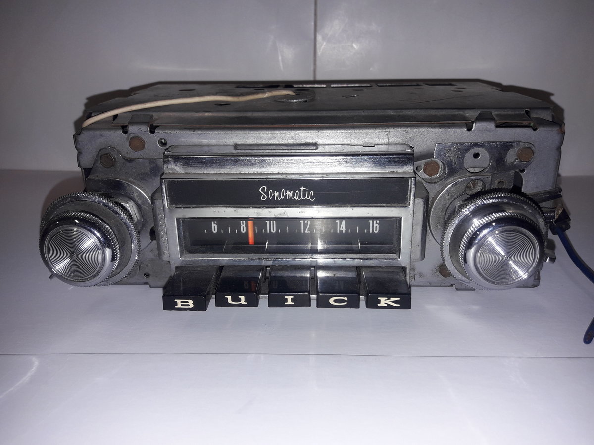 Radio käytetty Buick Sonomatic 1960-1970 luku - Koskenkorva West Ranch -  Jari Mäki Oy